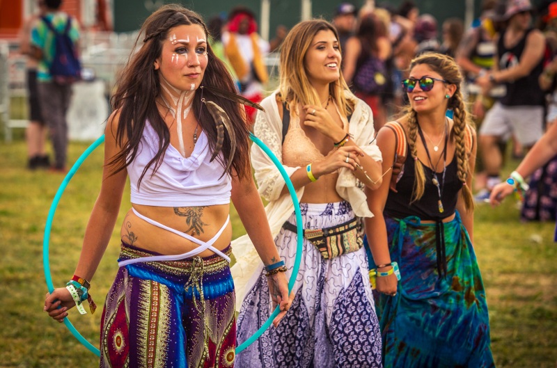 23 Rave Outfit Ideas for Your Next Festival | Billboard – Billboard
